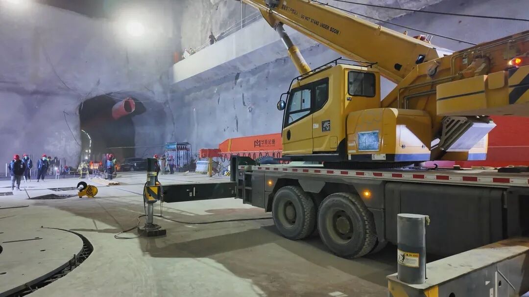 �����Ժ���Χ�������ɫ��ҵ ȫ